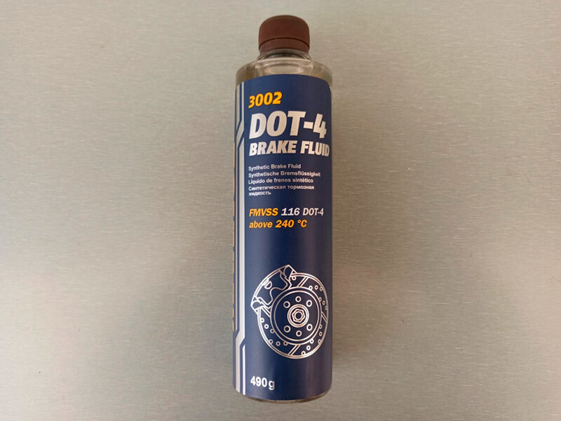 Тормозная жидкость Mannol DOT-4 1L 3002 490g